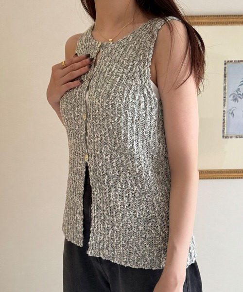 JUNOAH（ジュノア）の「前後2WAYバックオープンニットタンク（タンクトップ・レディース・グレイッシュベージュ/ブラック/グレー・MEDIUM）」の15枚目の写真