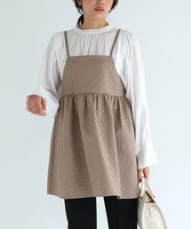 ぷっくり膨れジャガードキャミソールペプラムトップス