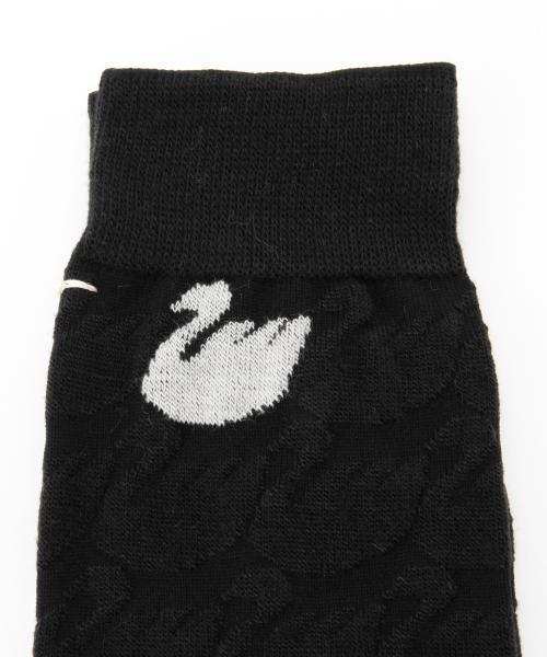 ANTIPAST(アンティパスト)の「ANTIPAST / ラインスワン ハイソックス(ソックス/靴下・レディース・シルバー/ブラック・ONE SIZE)」の8枚目の写真