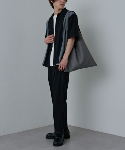 COLONY 2139（コロニートゥーワンスリーナイン）の「シュリンクホーボーバッグ（トートバッグ・メンズ・ブラック/グレー・FREE）」の13枚目の写真