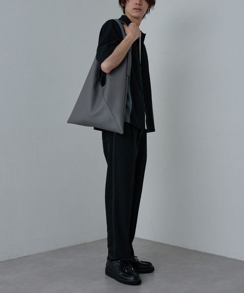 COLONY 2139（コロニートゥーワンスリーナイン）の「シュリンクホーボーバッグ（トートバッグ・メンズ・ブラック/グレー・FREE）」の12枚目の写真