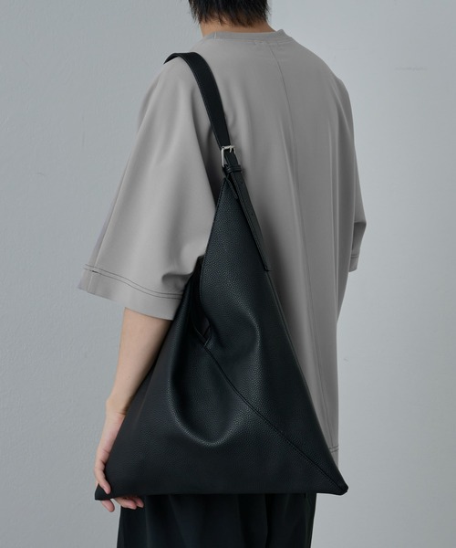 COLONY 2139（コロニートゥーワンスリーナイン）の「シュリンクホーボーバッグ（トートバッグ・メンズ・ブラック/グレー・FREE）」の22枚目の写真