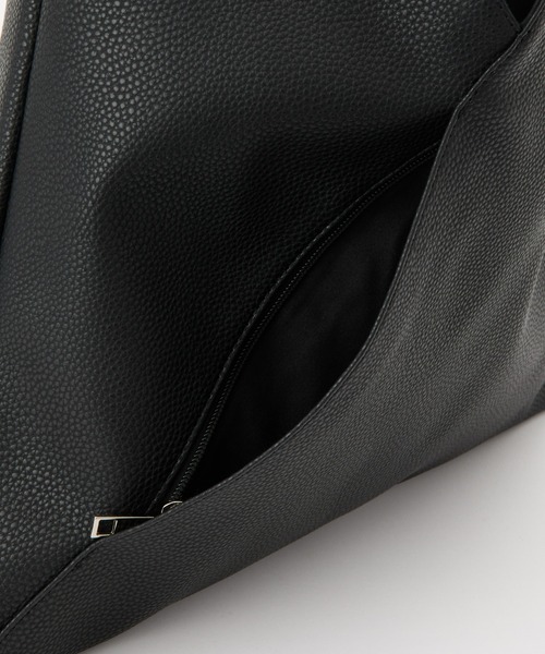 COLONY 2139（コロニートゥーワンスリーナイン）の「シュリンクホーボーバッグ（トートバッグ・メンズ・ブラック/グレー・FREE）」の6枚目の写真