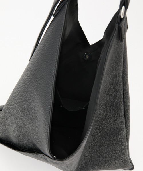COLONY 2139（コロニートゥーワンスリーナイン）の「シュリンクホーボーバッグ（トートバッグ・メンズ・ブラック/グレー・FREE）」の7枚目の写真