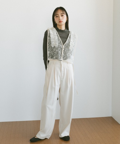 VANNIE U(ヴァニーユー)の「コードレースチュールベスト/前後2WAY(ベスト・レディース・アイボリー/ブラック・FREE)」の20枚目の写真