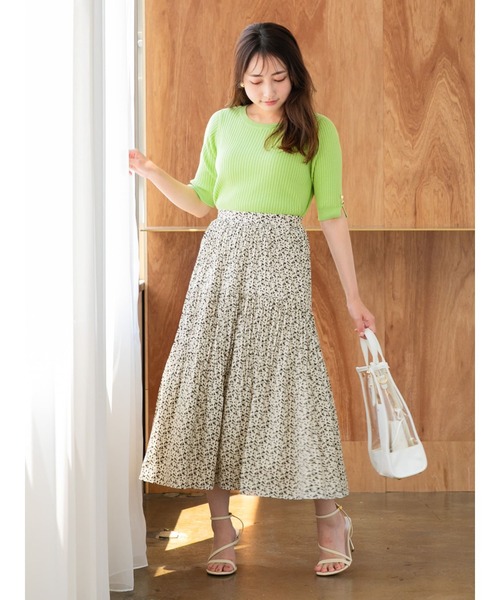 COHINA(コヒナ)の「パーソナルカラーボタンデザインリブニット【低身長・小柄女性】(ニット/セーター・レディース・グリーン/ブルー/オレンジ・ONE SIZE)」の20枚目の写真