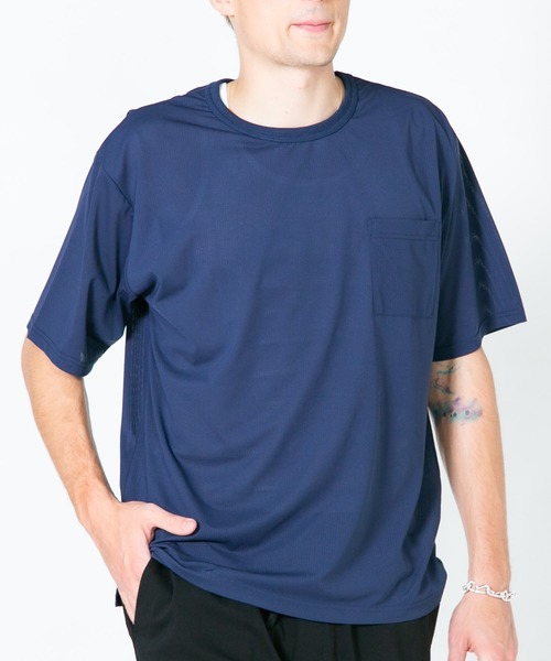 Blue Standard (ブルースタンダード)の「【BLUE STANDARD/ブルースタンダード】エアースルーテック ポケット付Tシャツ 全方向ストレッチ 軽量 速乾(Tシャツ/カットソー・メンズ・ブラック/ネイビー・MEDIUM/LARGE/X-LARGE)」の2枚目の写真