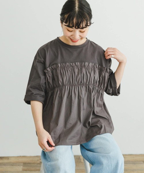 ITEMS URBANRESEARCH（アイテムズ アーバンリサーチ）の「ギャザードッキングハンソデTシャツ（Tシャツ/カットソー・レディース・チャコールグレー/オフホワイト・FREE）」の13枚目の写真
