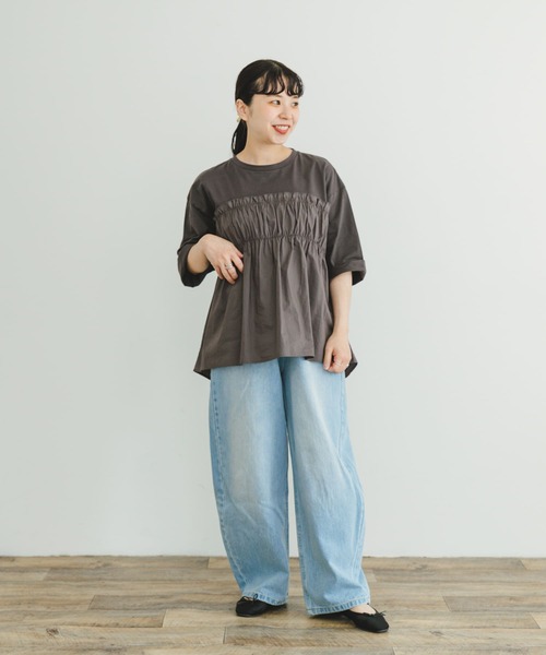 ITEMS URBANRESEARCH（アイテムズ アーバンリサーチ）の「ギャザードッキングハンソデTシャツ（Tシャツ/カットソー・レディース・チャコールグレー/オフホワイト・FREE）」の14枚目の写真