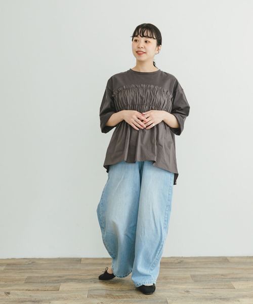 ITEMS URBANRESEARCH（アイテムズ アーバンリサーチ）の「ギャザードッキングハンソデTシャツ（Tシャツ/カットソー・レディース・チャコールグレー/オフホワイト・FREE）」の16枚目の写真