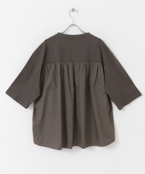 ITEMS URBANRESEARCH（アイテムズ アーバンリサーチ）の「ギャザードッキングハンソデTシャツ（Tシャツ/カットソー・レディース・チャコールグレー/オフホワイト・FREE）」の20枚目の写真