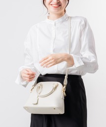 シュリンクレザー ショルダーベルト付き ダブルファスナー ミニハンドバッグ