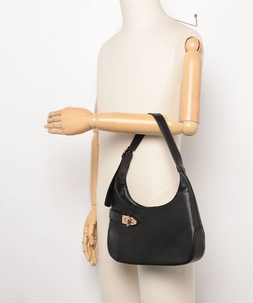 Mela（メラ）の「SMOOTH FAKE LEATHER BAG（ハンドバッグ・レディース・ピンク/ブラック/ホワイト・FREE）」の13枚目の写真