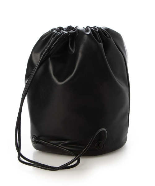 cache cache（カシュ カシュ）の「カシュカシュ cachecache / ガーメント合皮ボンサック（バックパック/リュック・レディース・アイボリー/ブラック・FREE）」の10枚目の写真