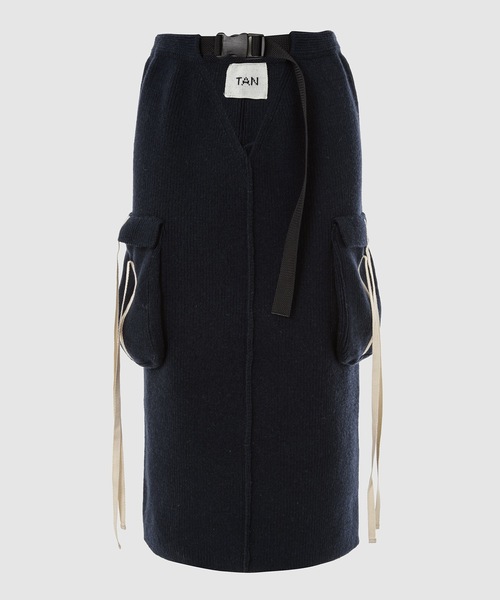 TAN（タン）の「BELTED V/LINE KNITTED SKIRT（スカート・レディース・ブラックミックス/ネイビー・FREE）」の2枚目の写真