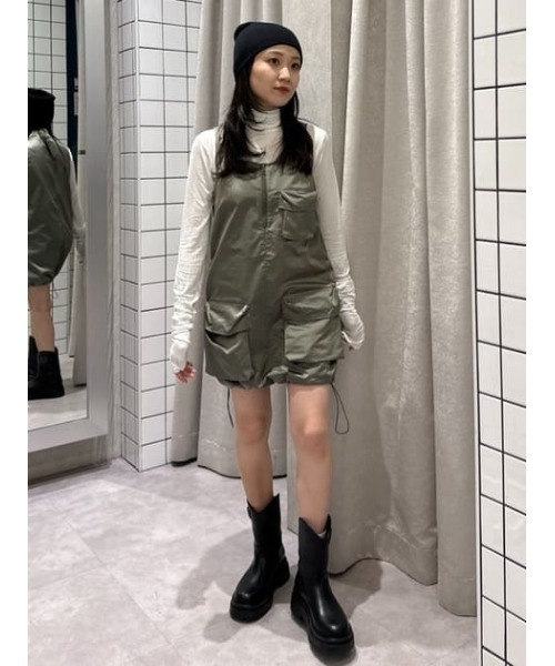 LAGUA GEM(ラグアジェム)の「SOLID POCKET ミニワンピース(ワンピース・レディース・ブラック/カーキ・SMALL/MEDIUM)」の15枚目の写真