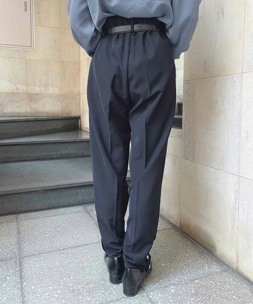 an another angelus（アンアナザーアンジェラス）の「【2サイズ展開】パール釦使いシガレットパンツ/ananotherangelus（その他パンツ・レディース・ブラウン系その他/ブラック・1/2）」の4枚目の写真