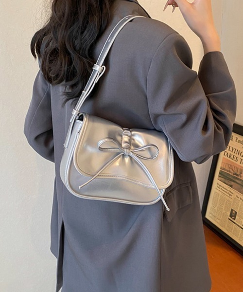 Ritzy（リッツィー）の「リボンデザイン ハンドバッグ（ハンドバッグ・レディース・ブラック/シルバー/レッド・FREE）」の7枚目の写真