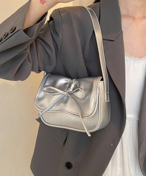 Ritzy（リッツィー）の「リボンデザイン ハンドバッグ（ハンドバッグ・レディース・ブラック/シルバー/レッド・FREE）」の8枚目の写真