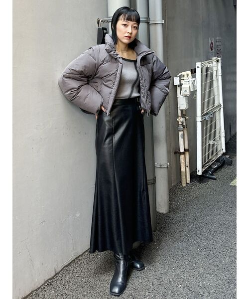 MURUA（ムルーア）の「フェイクレザーマーメイドスカート（スカート・レディース・ブラック/グレー・1/2）」の20枚目の写真