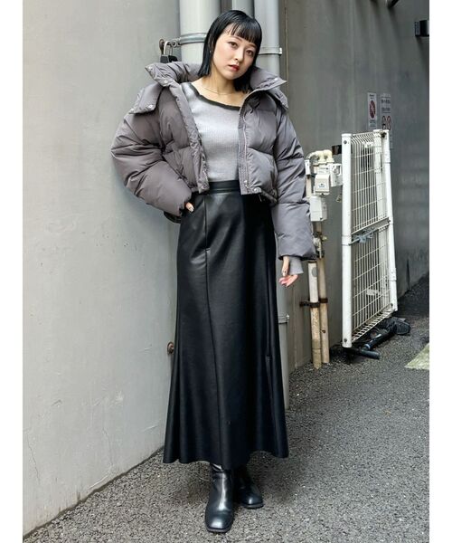 MURUA（ムルーア）の「フェイクレザーマーメイドスカート（スカート・レディース・ブラック/グレー・1/2）」の21枚目の写真