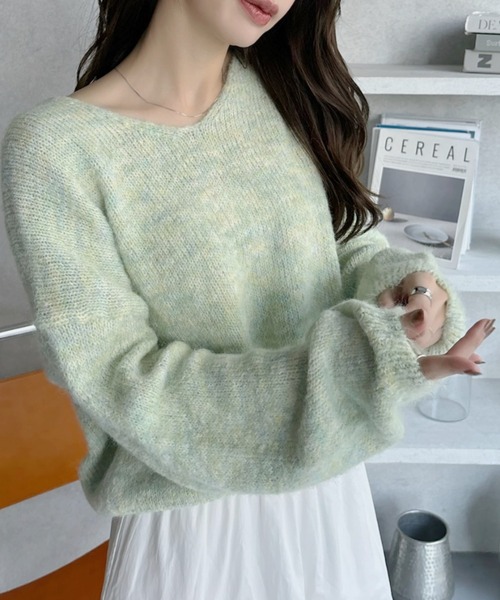 Ada.（エイダ）の「ふんわりタッチ メランジが可愛い  Vネック ゆるフワニット（ニット/セーター・レディース・ホワイト/ライトブルー/ベージュ/レッド/ピンク/ブラウン/グレー/ライトベージュ/グリーン/イエロー/ネイビー/キャメル・M/S/L）」の7枚目の写真