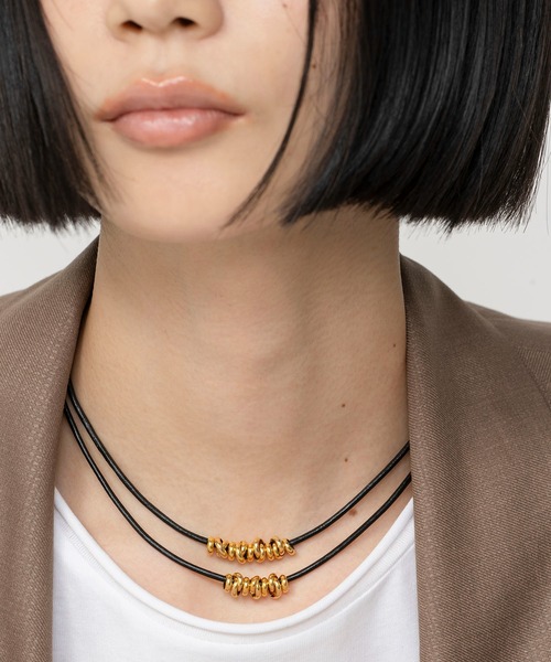 LAPUIS（ラピュイ）の「LAPUIS(ラピュイ)Coil leather choker（チョーカー・レディース・シルバー/ゴールド/マルチ・FREE）」の20枚目の写真