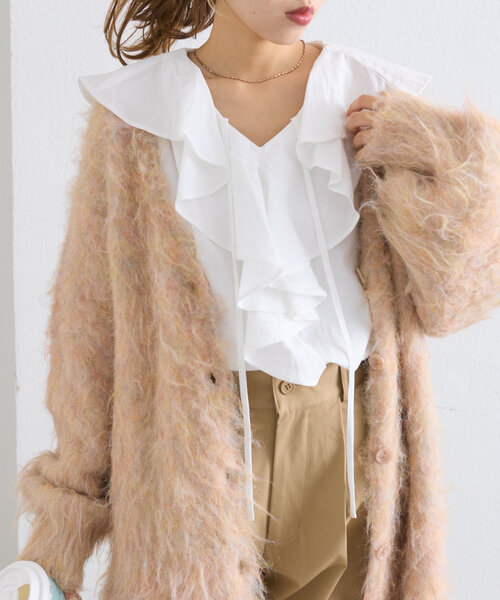 w closet(ダブルクローゼット)の「ラッフルフリルブラウス(シャツ/ブラウス・レディース・チャコールグレー/オフホワイト/グリーン・FREE)」の15枚目の写真