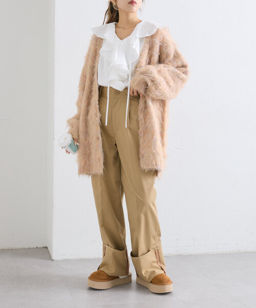 w closet(ダブルクローゼット)の「ラッフルフリルブラウス(シャツ/ブラウス・レディース・チャコールグレー/オフホワイト/グリーン・FREE)」の19枚目の写真