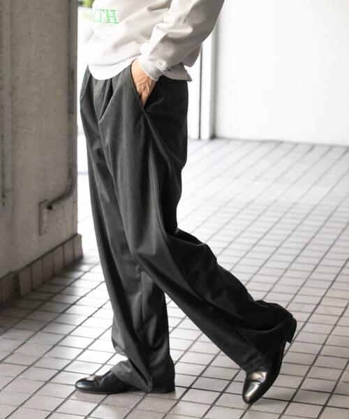 SENSE OF PLACE by URBAN RESEARCH(センスオブプレイスバイアーバンリサーチ)の「コーデュロイタックワイドパンツ(その他パンツ・メンズ・チャコールグレー/ブラウン/アイボリー・MEDIUM/LARGE)」の20枚目の写真