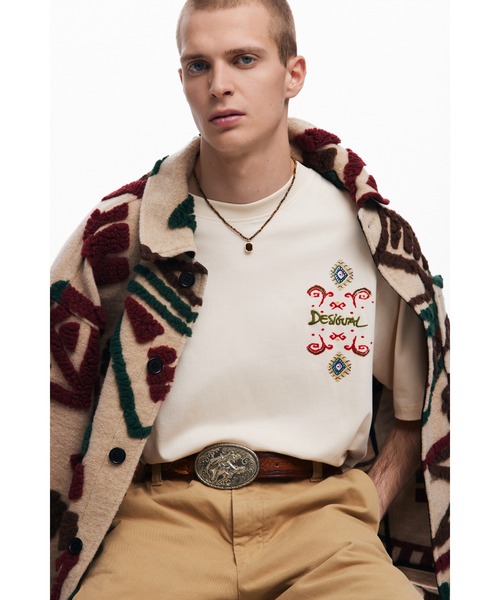 Desigual（デシグアル）の「エスニック柄　半袖刺繍Tシャツ（Tシャツ/カットソー・メンズ・ホワイト・S/M/L/XL）」の7枚目の写真