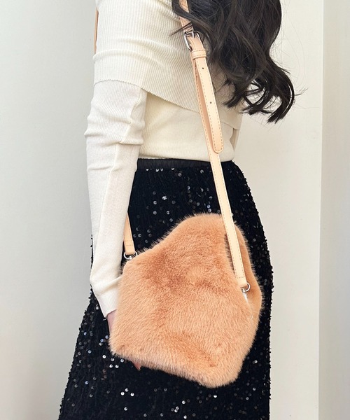 styiro(スタイロ)の「2wayファートートバッグ/ショルダー付き(ショルダーバッグ・レディース・ブラウン/ブラック/ベージュ/ホワイト/ワイン・FREE)」の1枚目の写真