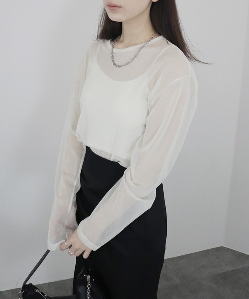 Reurie'(レウリィ)の「【ZOZO限定】ニュアンスオーバーシアートップス/nuance color over sheer top 長袖 クルーネック シースルー 透け感 シンプル カジュアル モード レイヤード 重ね着 日よけ 日差し対策 プール 水着(Tシャツ/カットソー・レディース・アイボリー/ライトグレー/ピンク・FREE)」の7枚目の写真