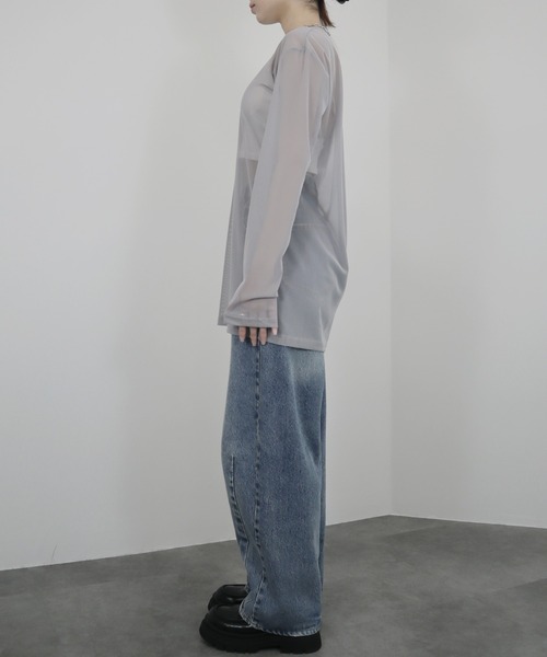 Reurie'(レウリィ)の「【ZOZO限定】ニュアンスオーバーシアートップス/nuance color over sheer top 長袖 クルーネック シースルー 透け感 シンプル カジュアル モード レイヤード 重ね着 日よけ 日差し対策 プール 水着(Tシャツ/カットソー・レディース・アイボリー/ライトグレー/ピンク・FREE)」の22枚目の写真