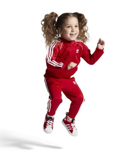 adidas（アディダス）の「adidas Originals adiFOM SUPERSTAR 360 X DISNEY PIXAR（アディダス オリジナルス Adifom SST 360 × ディズニー ピクサー）（ベビーシューズ/ベビーソックス・キッズ・ブラック系/レッド系・12.0cm/14.0cm/15.0cm/13.0cm/16.0cm）」の4枚目の写真