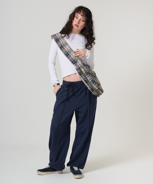 ダブルリボン スウェットパンツ TINA：JOJUN最終価格‼️‼️ ダブルリボン スウェットパンツ TINA：JOJUN（その他パンツ