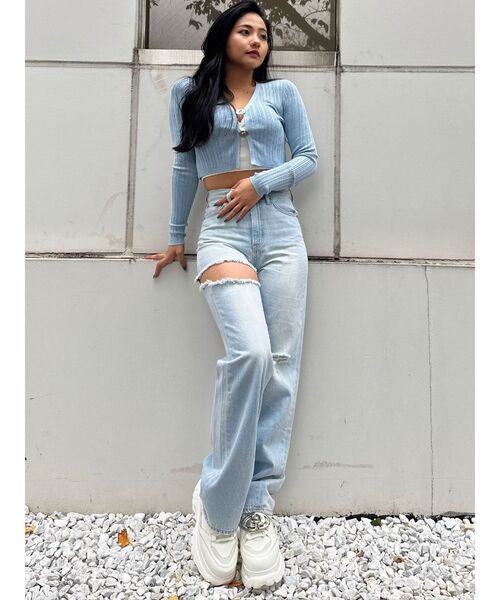 GYDA（ジェイダ）の「GDチャームニットカーディガン（カーディガン/ボレロ・レディース・スカイブルー/ブラック/オフホワイト・FREE）」の14枚目の写真