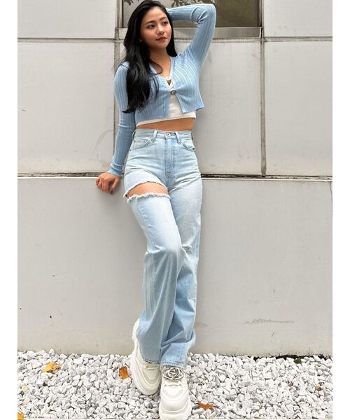 GYDA（ジェイダ）の「GDチャームニットカーディガン（カーディガン/ボレロ・レディース・スカイブルー/ブラック/オフホワイト・FREE）」の16枚目の写真