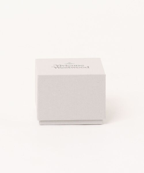 Vivienne Westwood(ヴィヴィアンウエストウッド)の「LUCRECE PEARL BRACELET(ブレスレット・レディース・シルバー・FREE)」の2枚目の写真