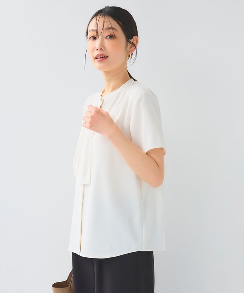 CROSS FUNCTION(クロスファンクション)の「《シワになりにくい》正解シルキードライラッフル半袖ブラウス【CF/クロスファンクション】(シャツ/ブラウス・レディース・ライラック/オフホワイト/ライトグレー・L/M/LL)」の9枚目の写真