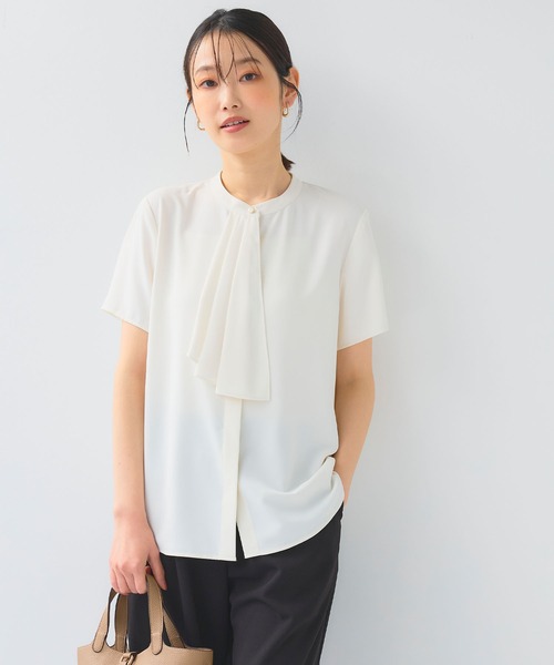 CROSS FUNCTION(クロスファンクション)の「《シワになりにくい》正解シルキードライラッフル半袖ブラウス【CF/クロスファンクション】(シャツ/ブラウス・レディース・ライラック/オフホワイト/ライトグレー・L/M/LL)」の8枚目の写真