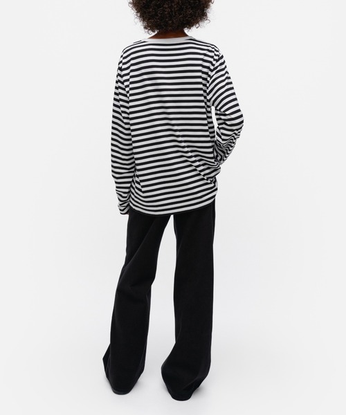 marimekko(マリメッコ)の「Tasaraita unisex / shirt(Tシャツ/カットソー・レディース・ブラック・X-SMALL/SMALL/MEDIUM/LARGE/X-LARGE)」の3枚目の写真