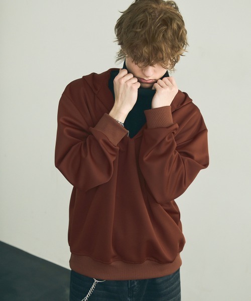 Shoowtime(ショウタイム)の「High neck oversized pullover hoodie / ハイネックオーバーサイズプルオーバーパーカー(パーカー・メンズ・ブラウン・MEDIUM/LARGE/X-LARGE)」の3枚目の写真