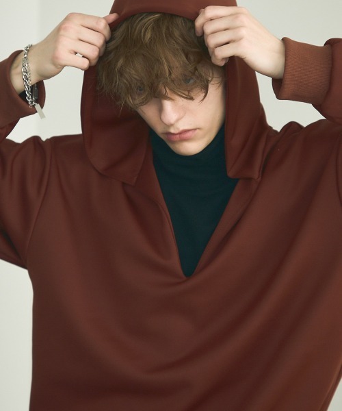 Shoowtime(ショウタイム)の「High neck oversized pullover hoodie / ハイネックオーバーサイズプルオーバーパーカー(パーカー・メンズ・ブラウン・MEDIUM/LARGE/X-LARGE)」の10枚目の写真
