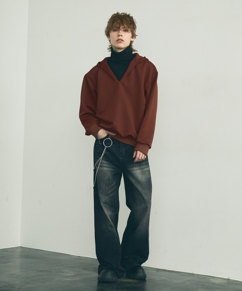 Shoowtime(ショウタイム)の「High neck oversized pullover hoodie / ハイネックオーバーサイズプルオーバーパーカー(パーカー・メンズ・ブラウン・MEDIUM/LARGE/X-LARGE)」の11枚目の写真