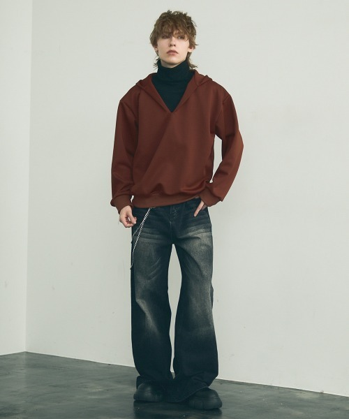 Shoowtime(ショウタイム)の「High neck oversized pullover hoodie / ハイネックオーバーサイズプルオーバーパーカー(パーカー・メンズ・ブラウン・MEDIUM/LARGE/X-LARGE)」の14枚目の写真