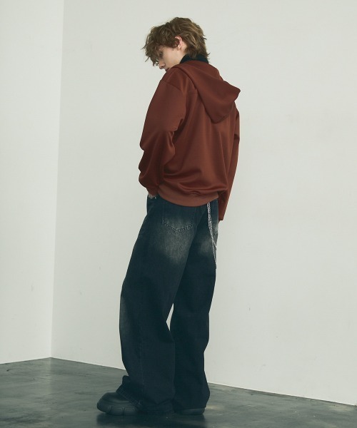 Shoowtime(ショウタイム)の「High neck oversized pullover hoodie / ハイネックオーバーサイズプルオーバーパーカー(パーカー・メンズ・ブラウン・MEDIUM/LARGE/X-LARGE)」の17枚目の写真