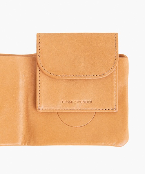 COSMIC WONDER（コズミックワンダー）の「Naturally-tanned leather bifold wallet（財布・レディース・ブラウン/ナチュラル/ブラック・FREE）」の15枚目の写真