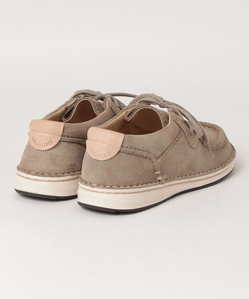 BIRKENSTOCK（ビルケンシュトック）の「Pasadena / パサデナ スエードレザー Taupe 【ナロー幅】 UNISEX（モカシン/デッキシューズ・レディース・ベージュ・37(24cm)/39.0/25㎝/36(23cm)/38/24.5cm）」の6枚目の写真