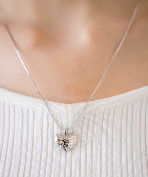 NOELA（ノエラ）の「ハートモチーフネックレス（ネックレス・レディース・シルバー/ゴールド・フリー）」の4枚目の写真